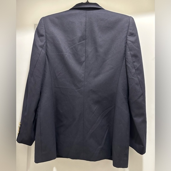 Vintage EMBASSY ROW Women's size 8P Wool Two Button Preppy Blazer Crest Emblem - Picture 5 of 8